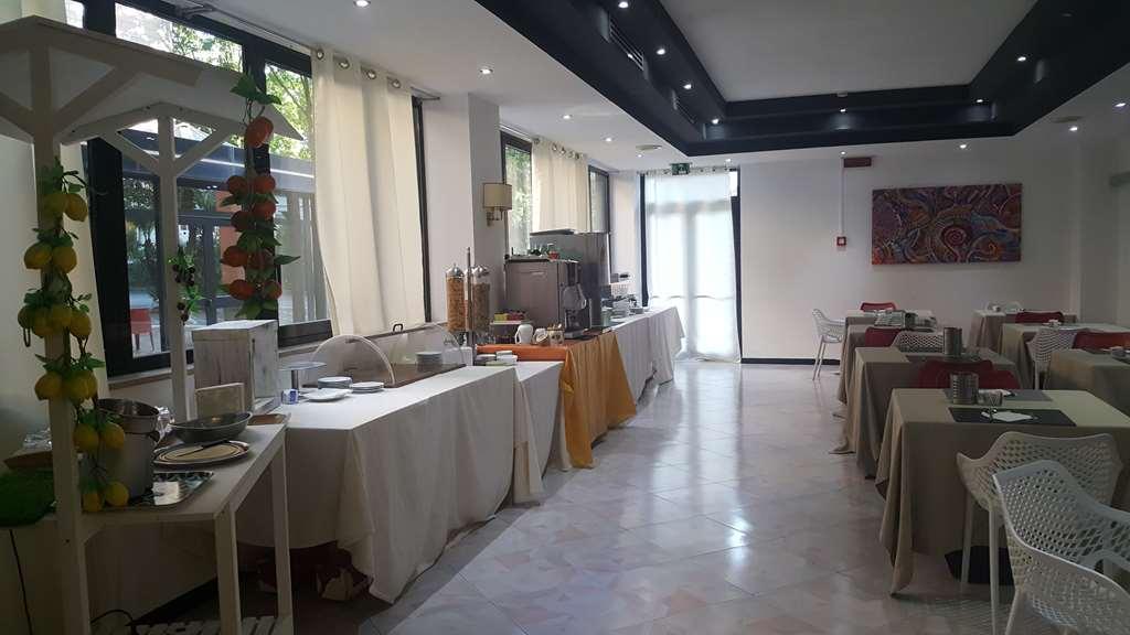 Grand Hotel Irpinia - Mercogliano Restoran foto